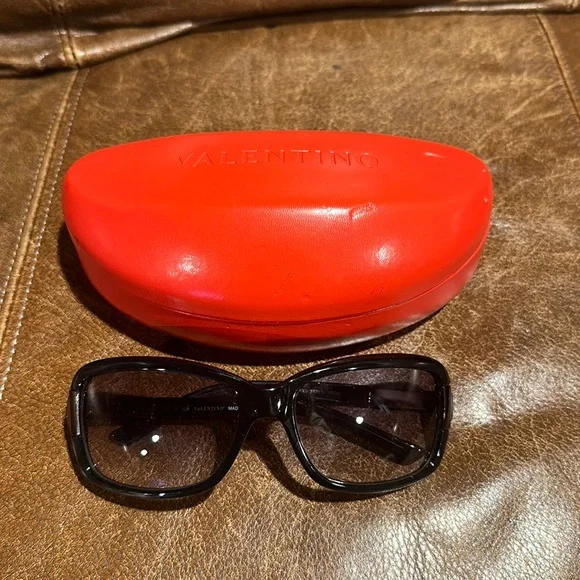 Valentino | Accessories | Authentic Vintage Valentino  display picture 1